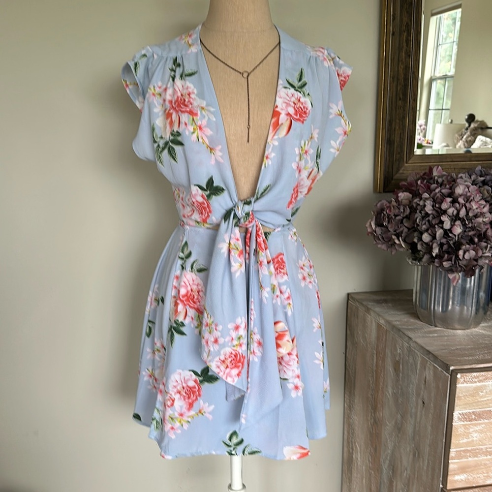 NLW, current fashions baby blue floral wrap dress large